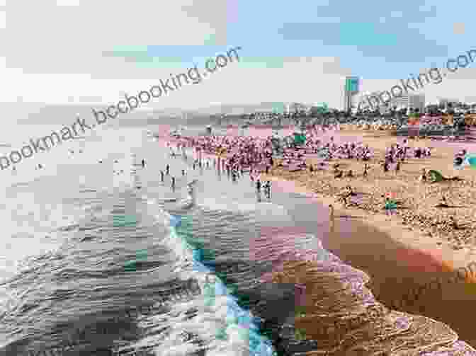 People Enjoying A Day At Santa Monica Beach Unti On Los Angeles Jennifer Klinec